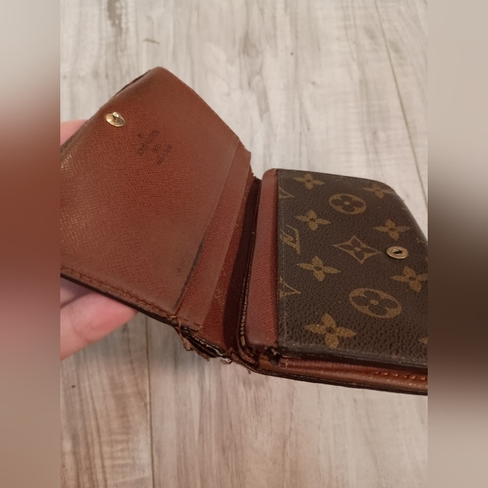 Louis Vuitton Monogram Porte Monnaie Billets Tresor Wallet - Picture 7 of 14